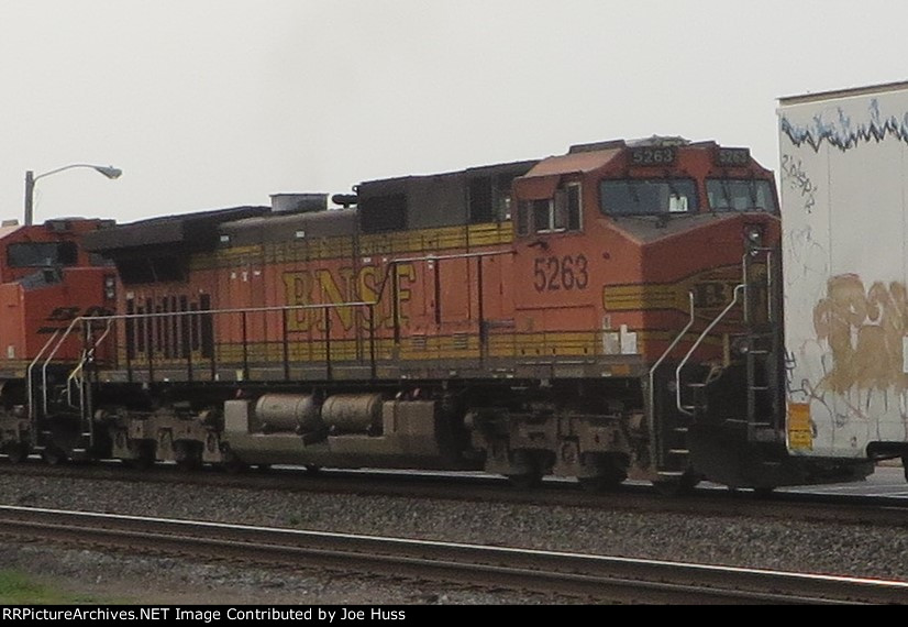 BNSF 5263